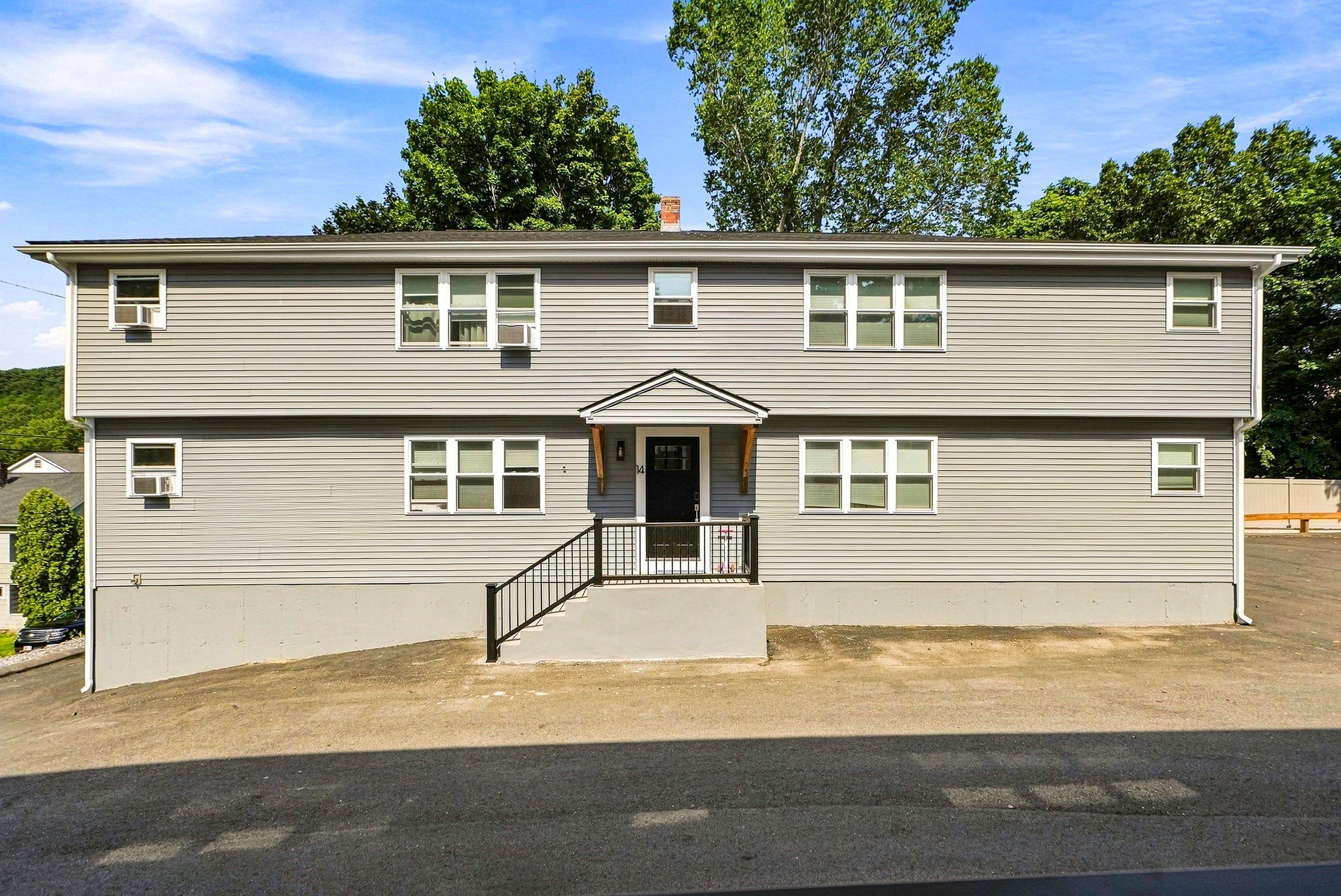 12 & 14 Hunnewell Road, Worcester, MA Photo #7