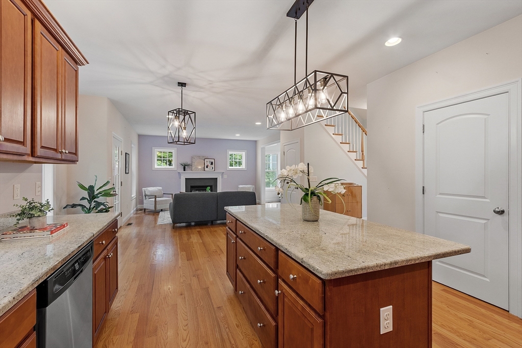 6 Beacon Ct