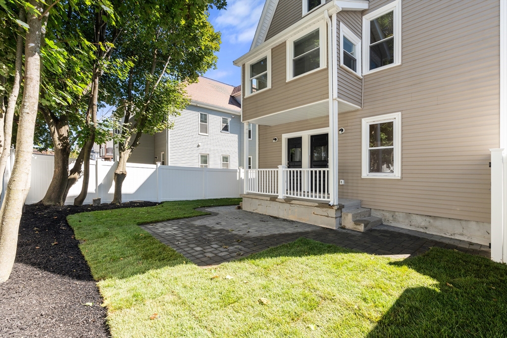 85-87 Dexter Avenue 85