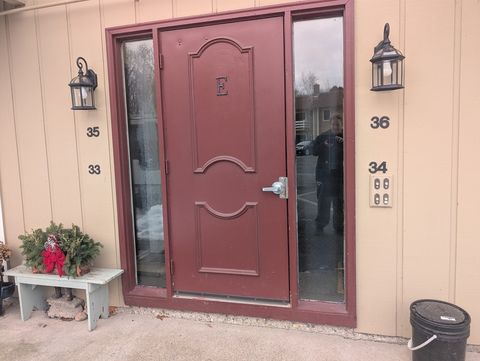 82 S Maple 33 Westfield MA 01085