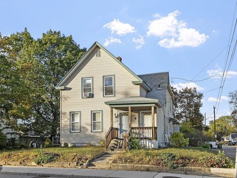 284 Mechanic St Leominster MA 01453