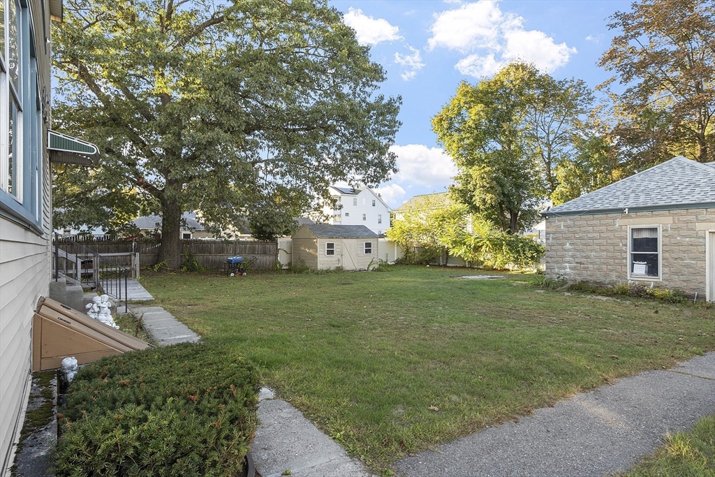 284 Mechanic St