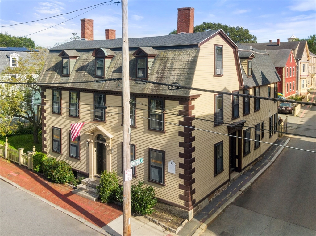 81 Essex St 1
