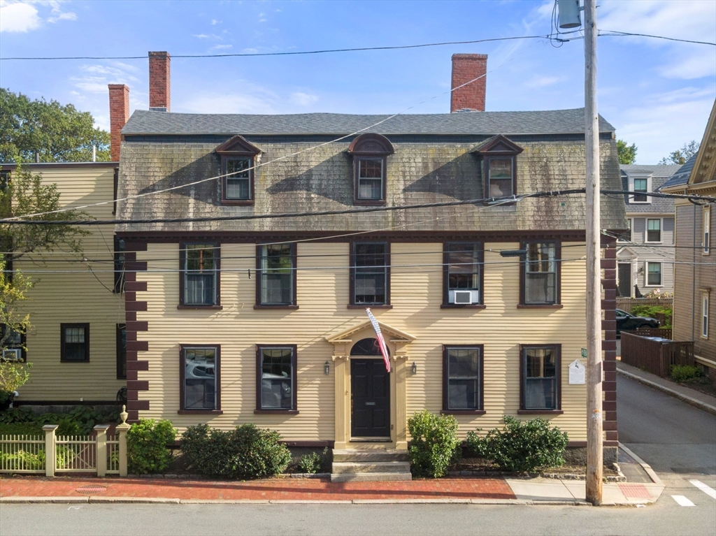 81 Essex St 1