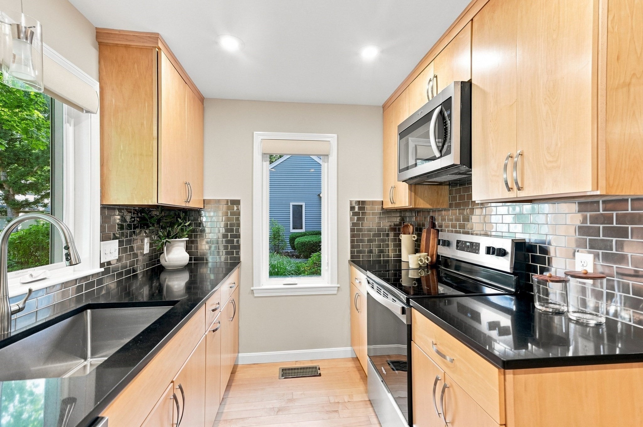 2 Steepletree Lane #2, Wayland, MA, 2 Steepletree Lane #2, Wayland, MA Photo #7