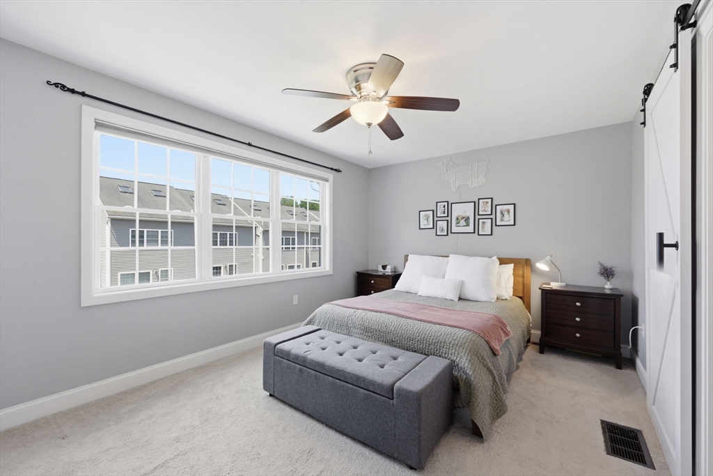 56 Whispering Pine Cir #56, Worcester, MA Photo #16
