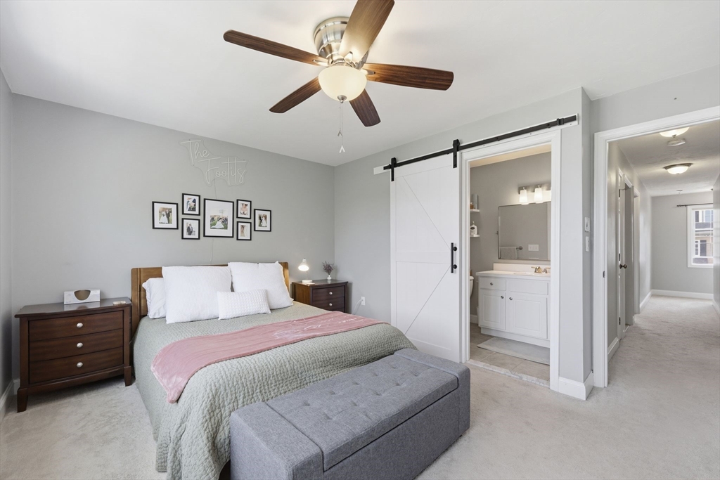 56 Whispering Pine Cir #56, Worcester, MA Photo #17