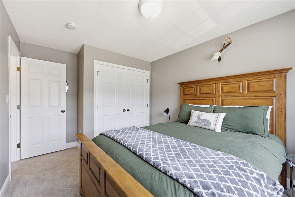 56 Whispering Pine Cir #56, Worcester, MA Photo #20