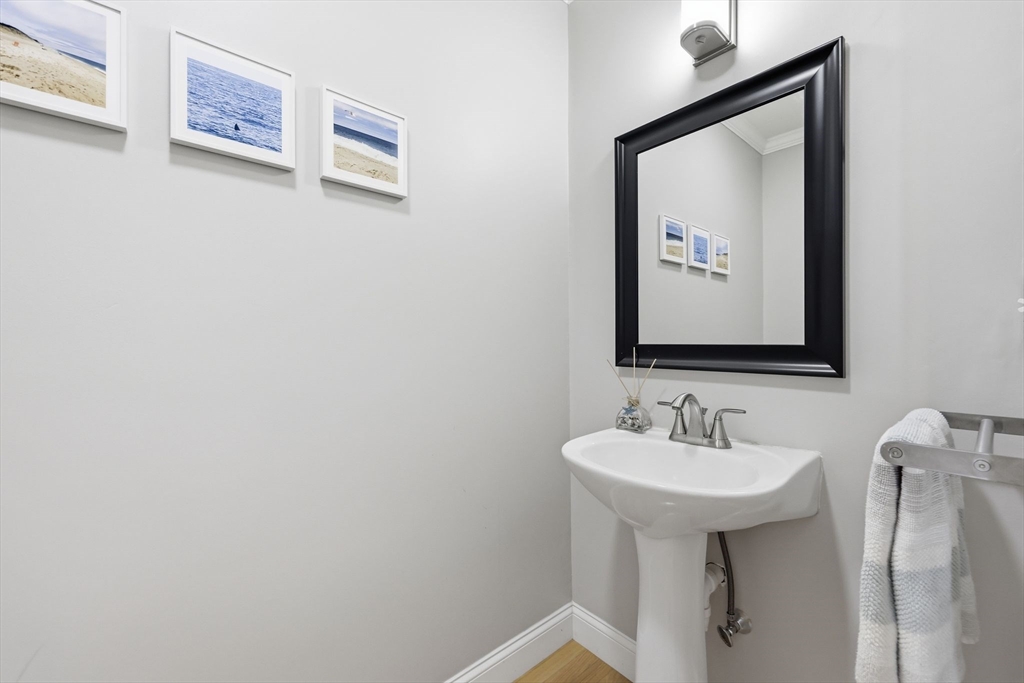 56 Whispering Pine Cir #56, Worcester, MA Photo #15