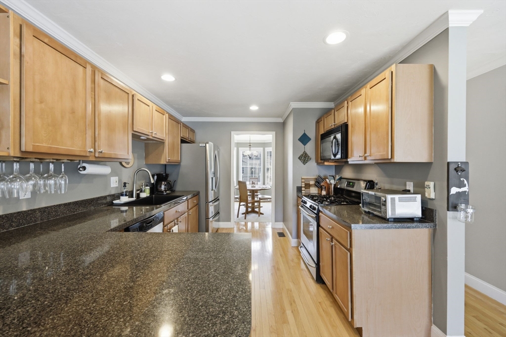 56 Whispering Pine Cir #56, Worcester, MA Photo #8
