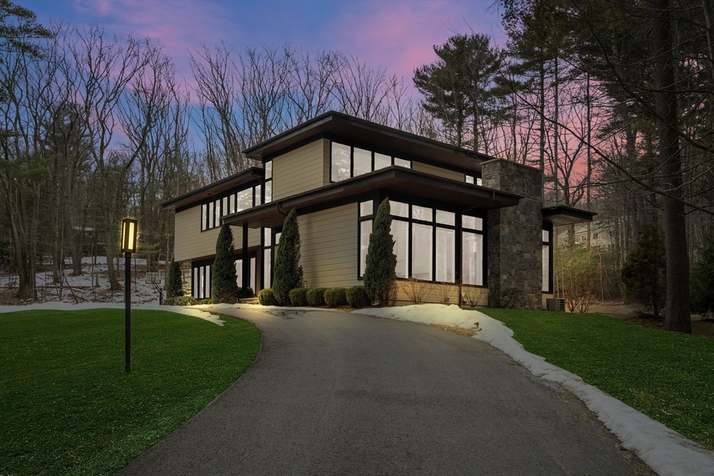 11 Winthrop Cir