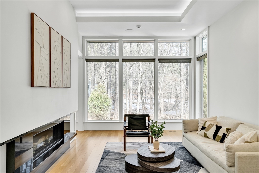 11 Winthrop Cir