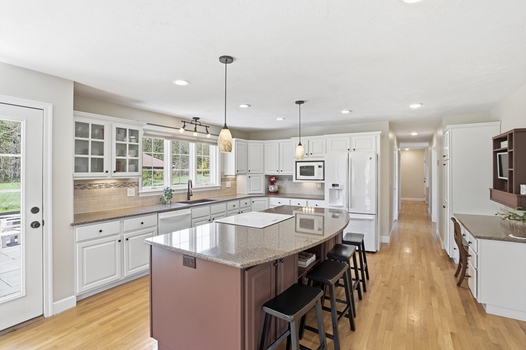 10 Hayrick Lane, Westford, MA Photo #8