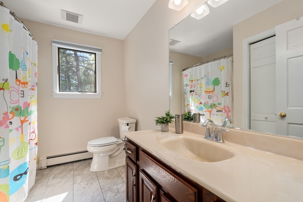 9 Arrowhead Ln, Franklin, MA Photo #17
