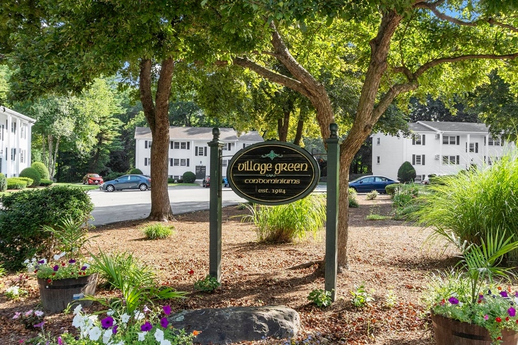 Click for 16 Federal Hill Rd #16, Auburn, MA slideshow Click for 16 Federal Hill Rd #16, Auburn, MA slideshow