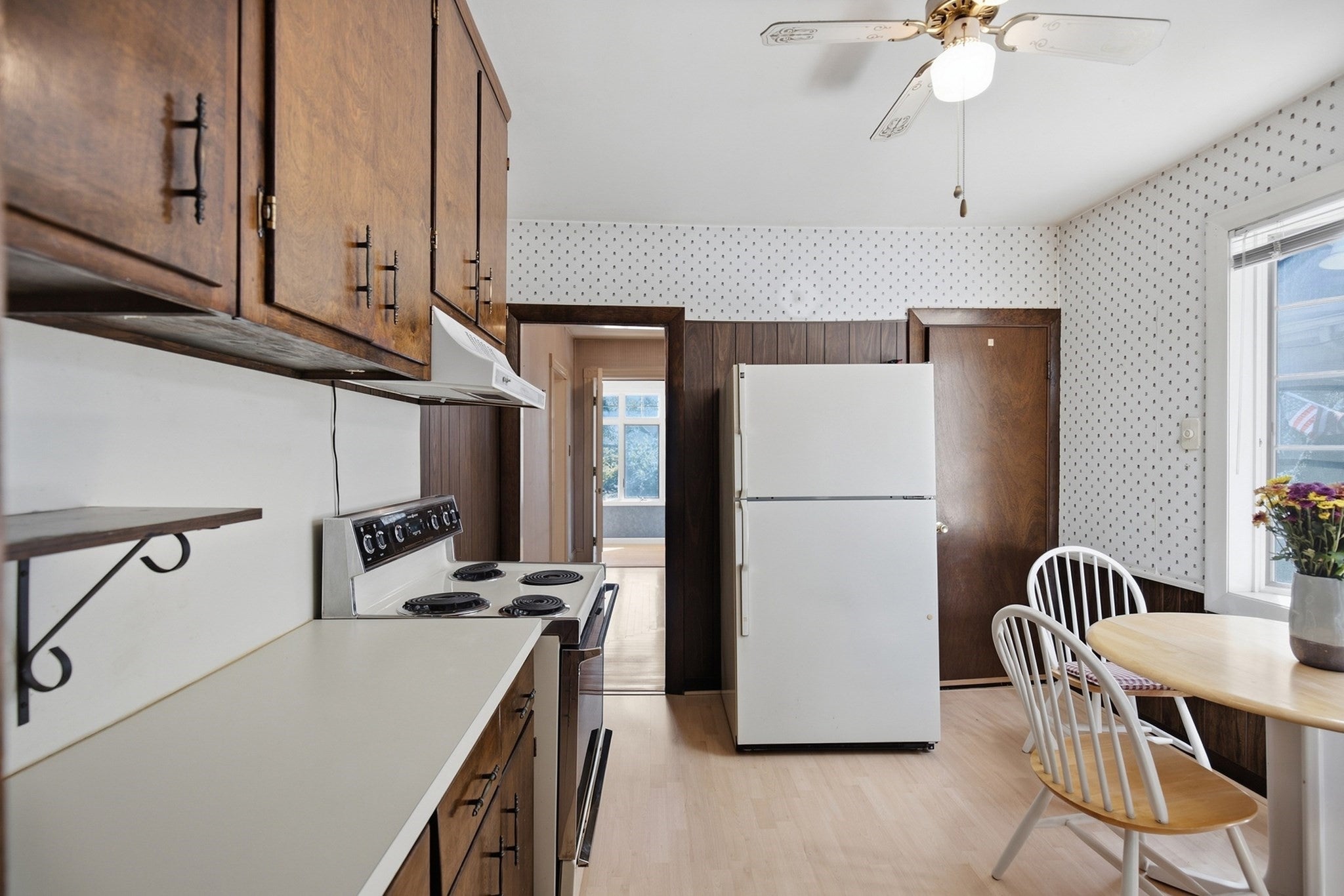 262 Essex St, Swampscott, MA, 262 Essex St, Swampscott, MA Photo #18