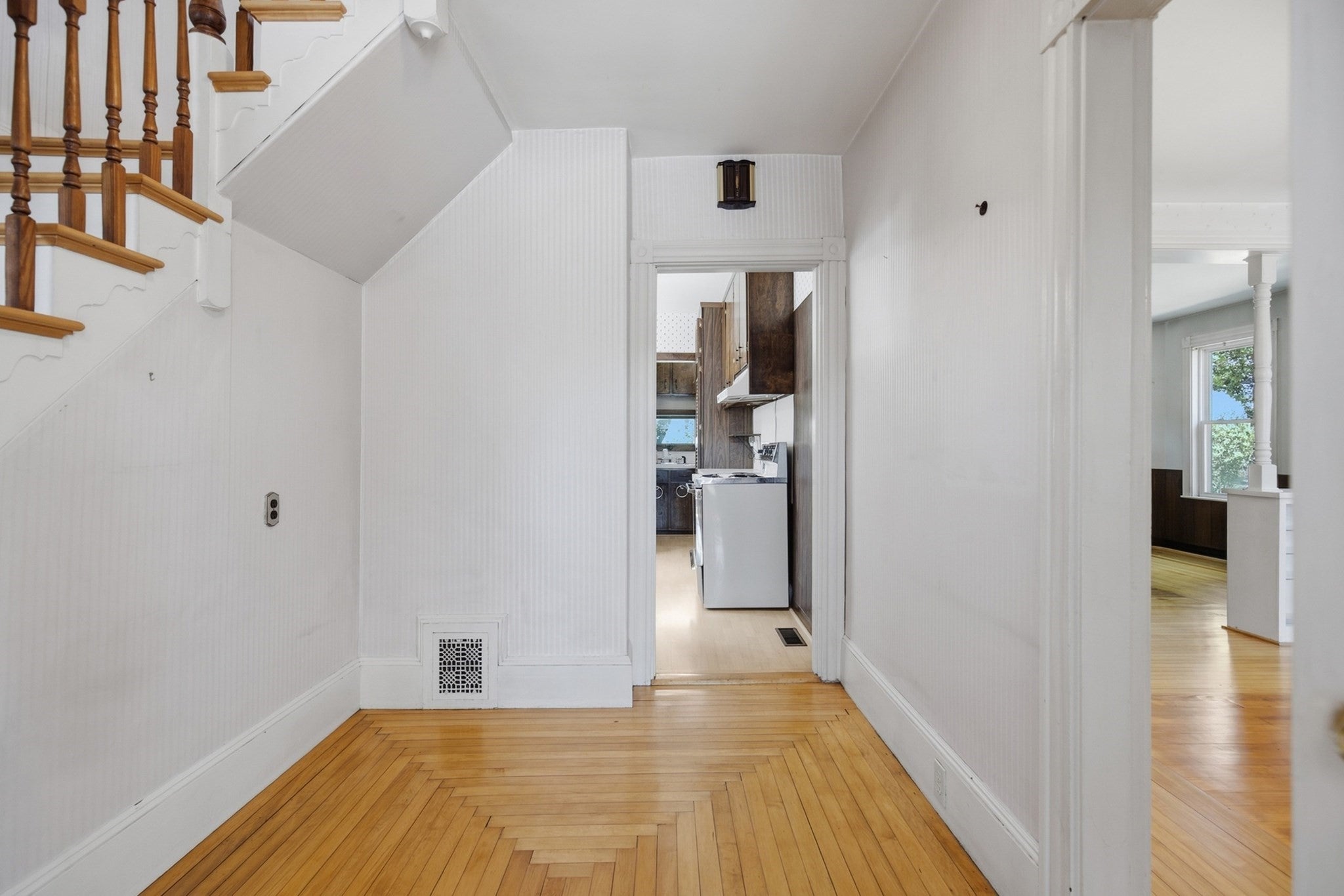 262 Essex St, Swampscott, MA, 262 Essex St, Swampscott, MA Photo #11
