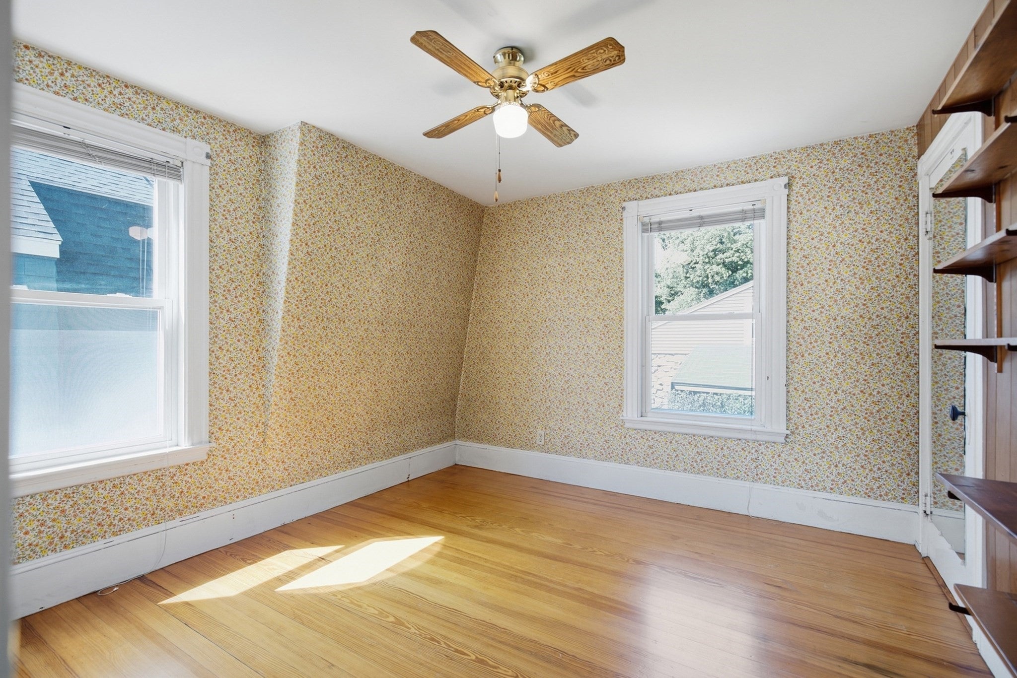 262 Essex St, Swampscott, MA, 262 Essex St, Swampscott, MA Photo #22