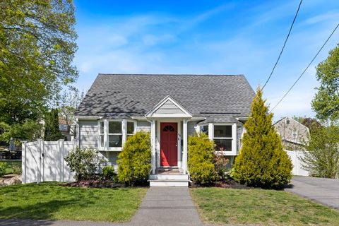 44 County Way Beverly MA 01915