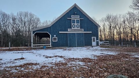 288 High Street Uxbridge MA 01569