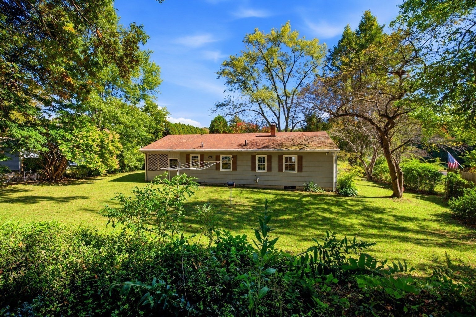 20 Deerfield Dr, Northampton, MA, 20 Deerfield Dr, Northampton, MA Photo #8