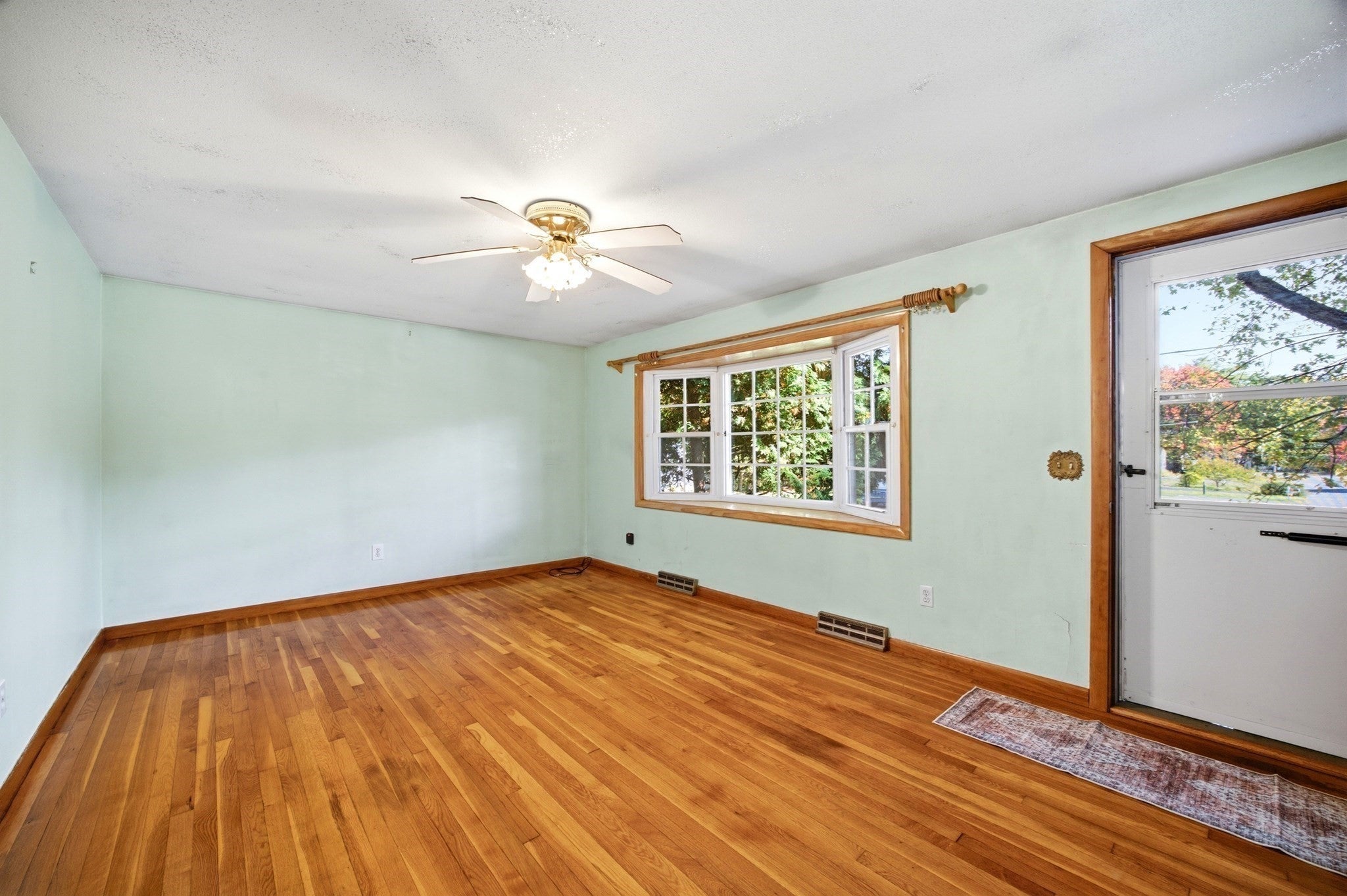 20 Deerfield Dr, Northampton, MA, 20 Deerfield Dr, Northampton, MA Photo #10