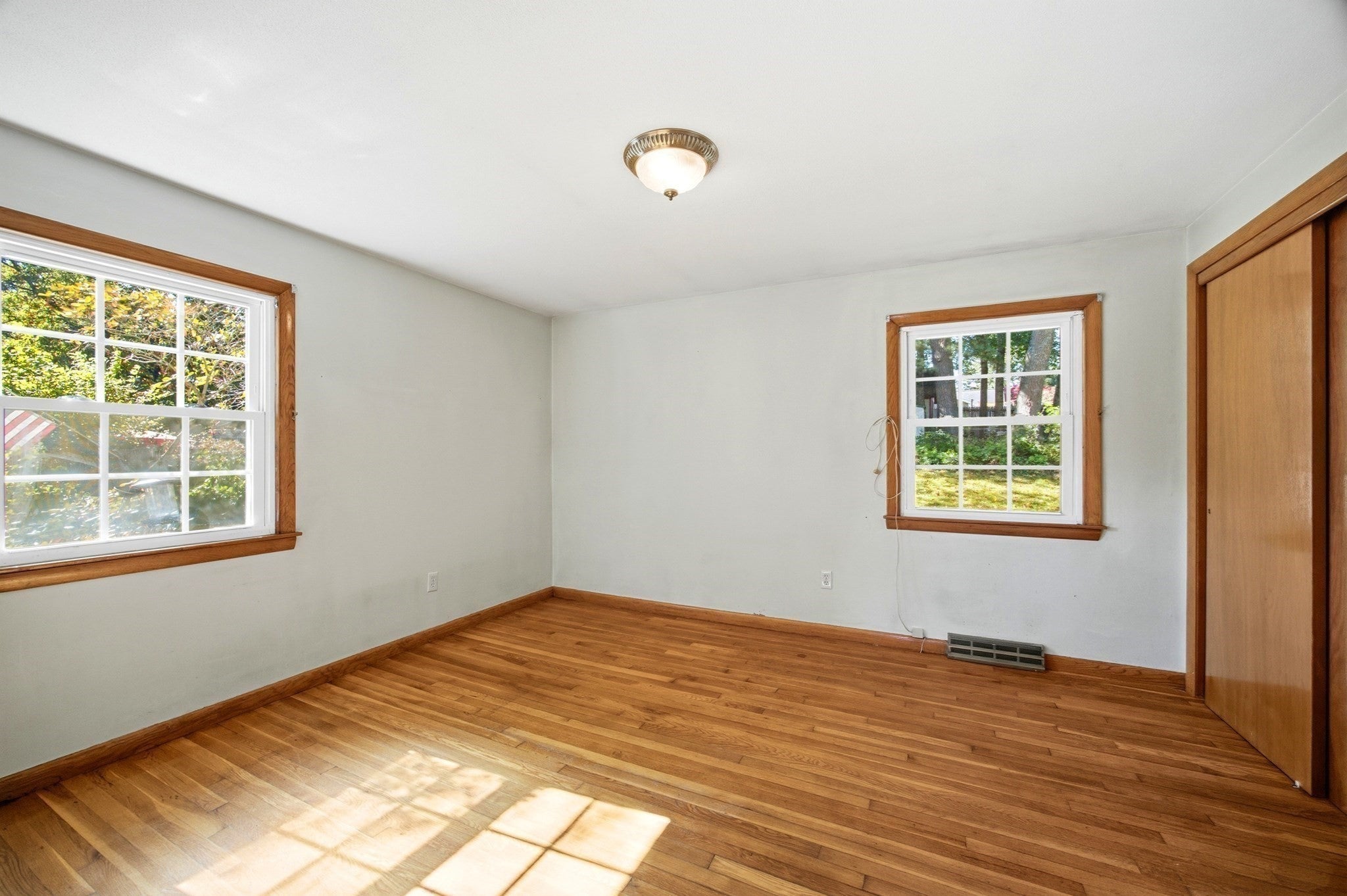 20 Deerfield Dr, Northampton, MA, 20 Deerfield Dr, Northampton, MA Photo #29