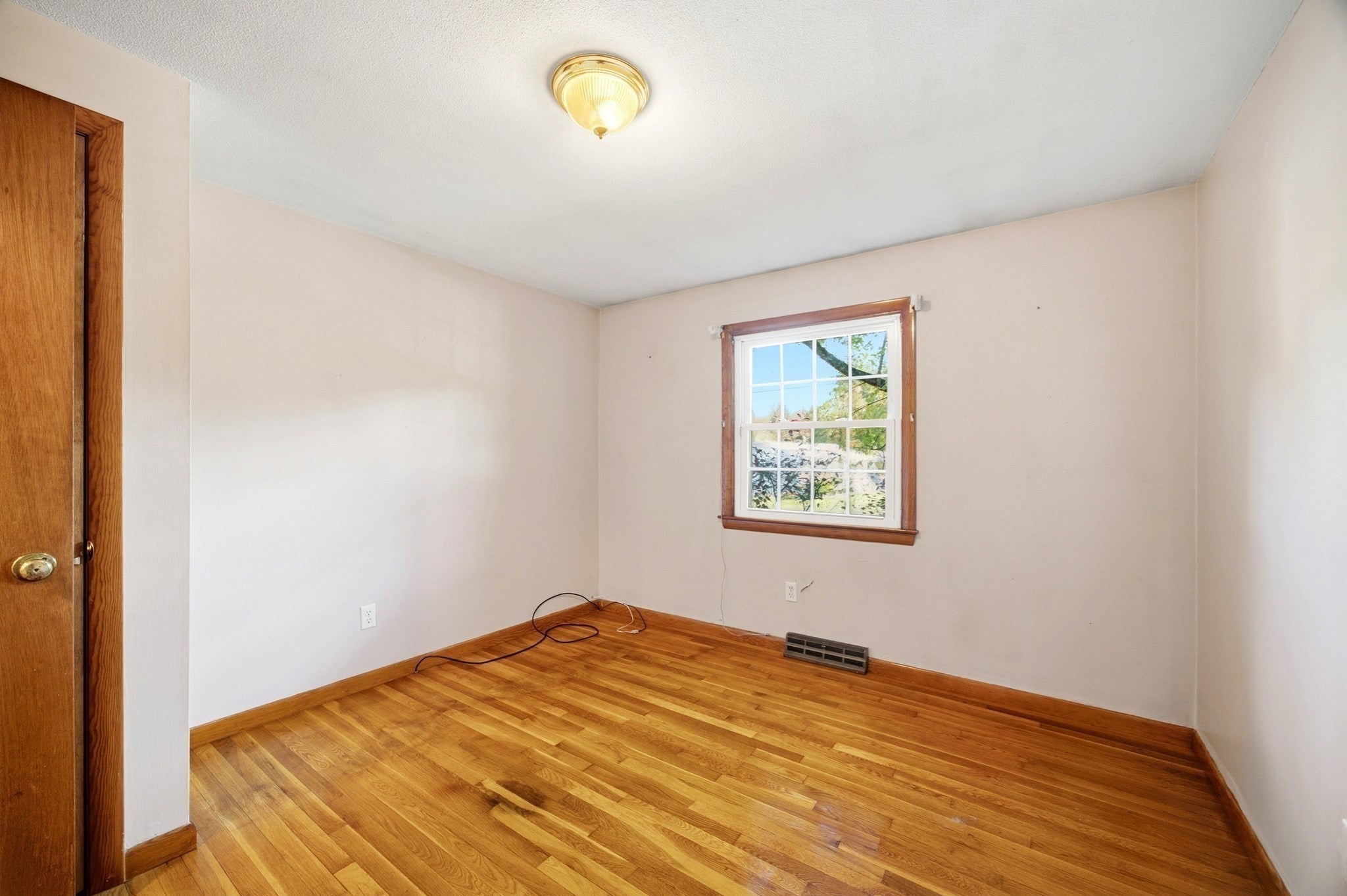 20 Deerfield Dr, Northampton, MA, 20 Deerfield Dr, Northampton, MA Photo #24