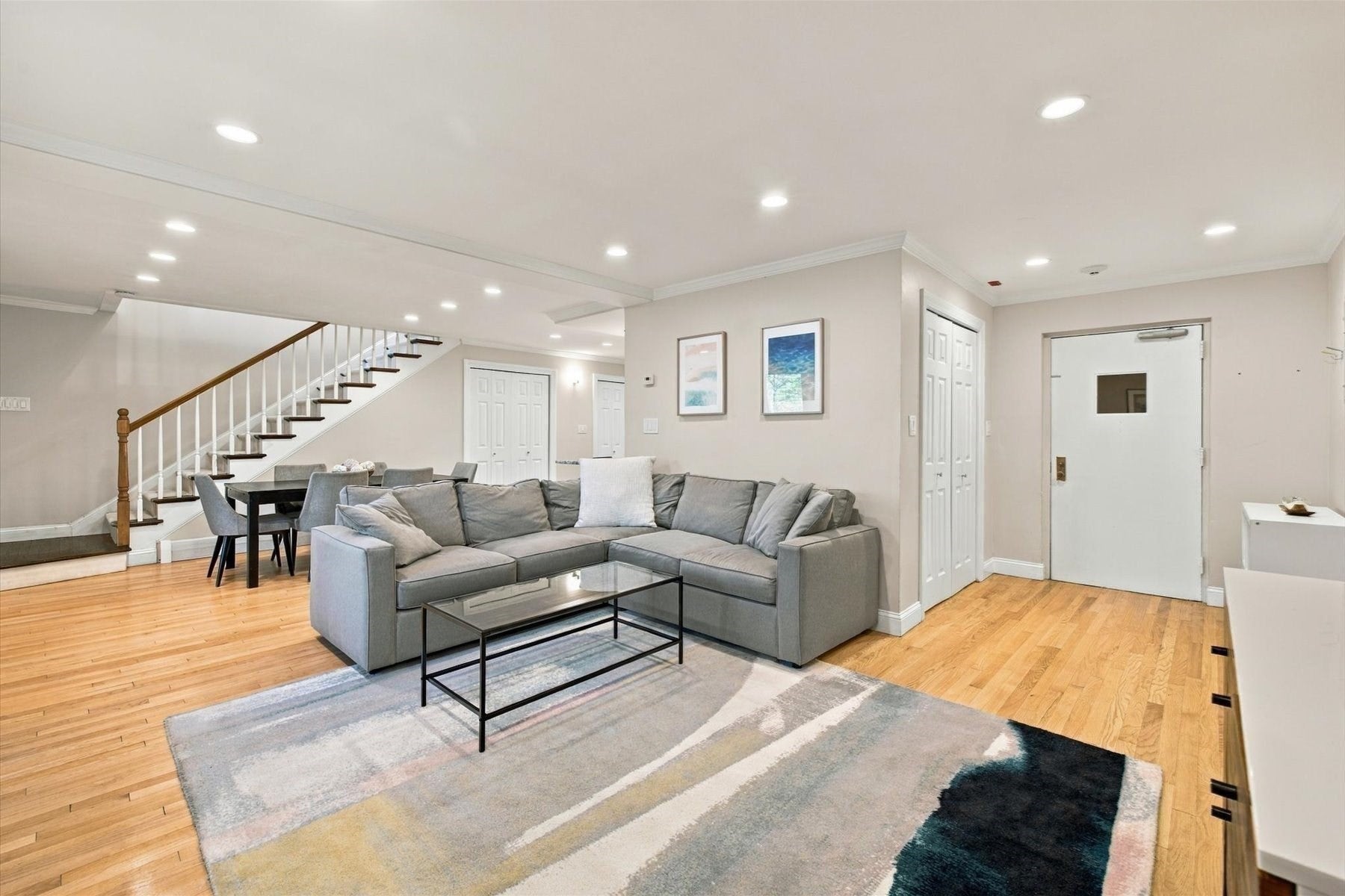 16 Addington RD