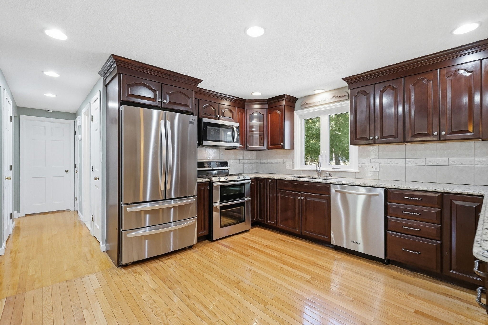 1105 Stony Hill Rd, Wilbraham, MA Photo #12