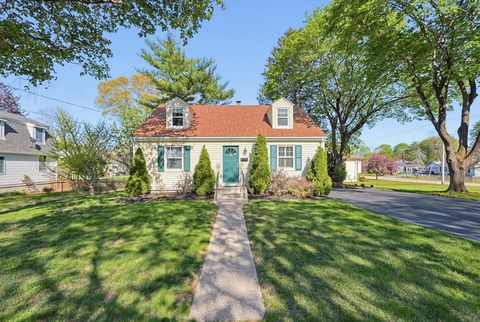 Photo of 35 Interval Ave, Attleboro, MA 02703 (MLS # 73511914)