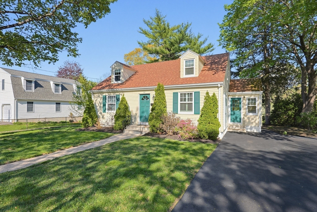 35 Intervale Ave