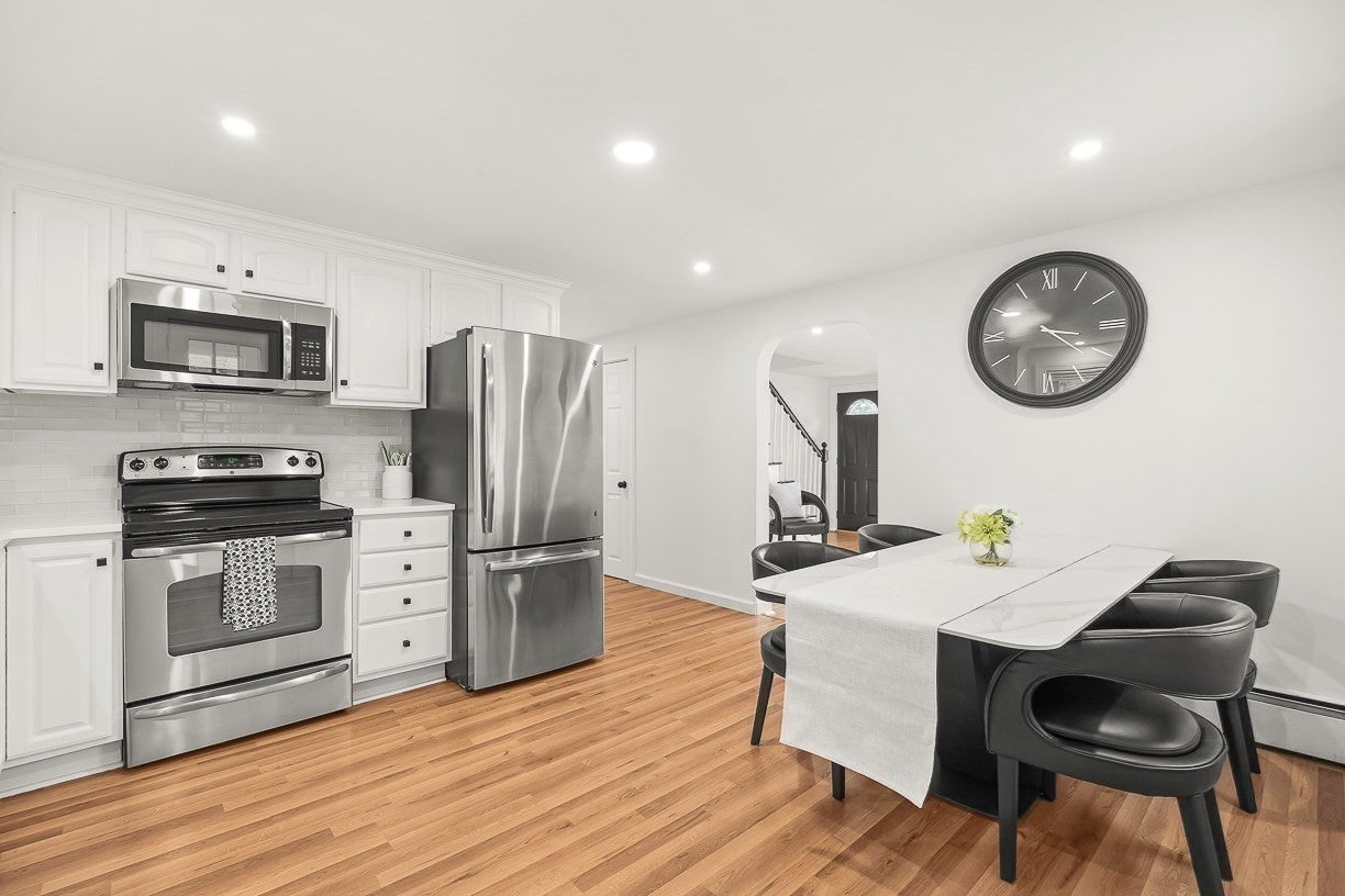 10 Garfield Avenue, Woburn, MA Photo #9