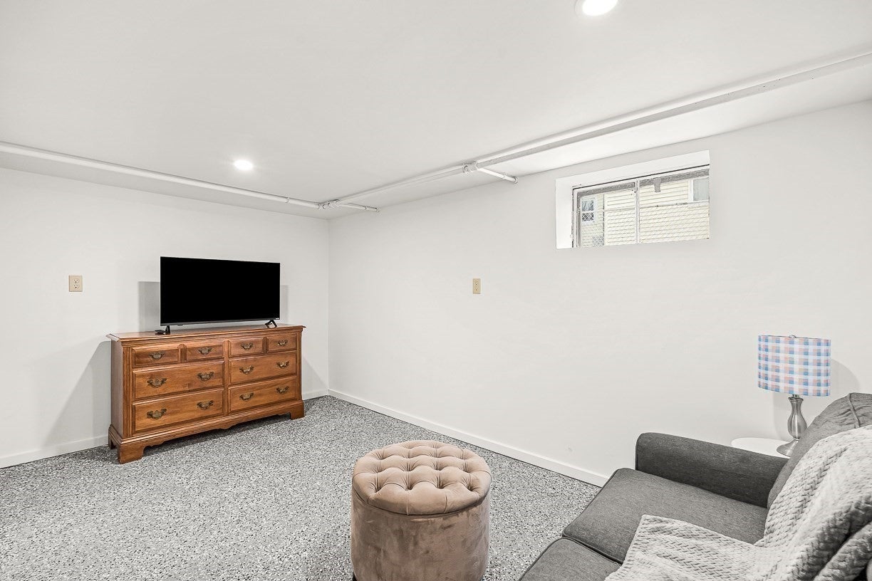 10 Garfield Avenue, Woburn, MA Photo #22