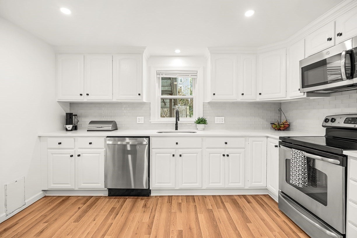 10 Garfield Avenue, Woburn, MA Photo #7