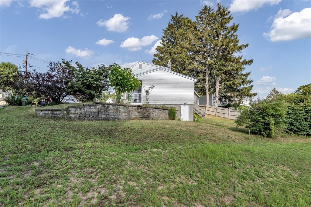 Lowell, Massachusetts 01854, United States, 4 Bedrooms Bedrooms, ,2 BathroomsBathrooms,Residential,Active,171850