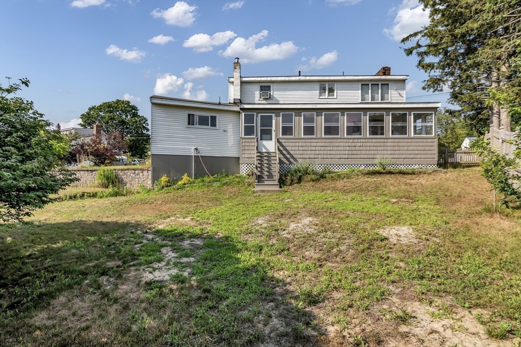 Lowell, Massachusetts 01854, United States, 4 Bedrooms Bedrooms, ,2 BathroomsBathrooms,Residential,Active,171850