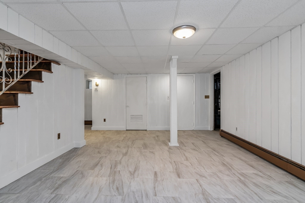 Lowell, Massachusetts 01854, United States, 4 Bedrooms Bedrooms, ,2 BathroomsBathrooms,Residential,Active,171850