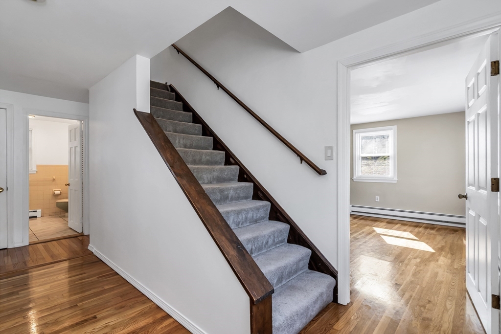 Lowell, Massachusetts 01854, United States, 4 Bedrooms Bedrooms, ,2 BathroomsBathrooms,Residential,Active,171850