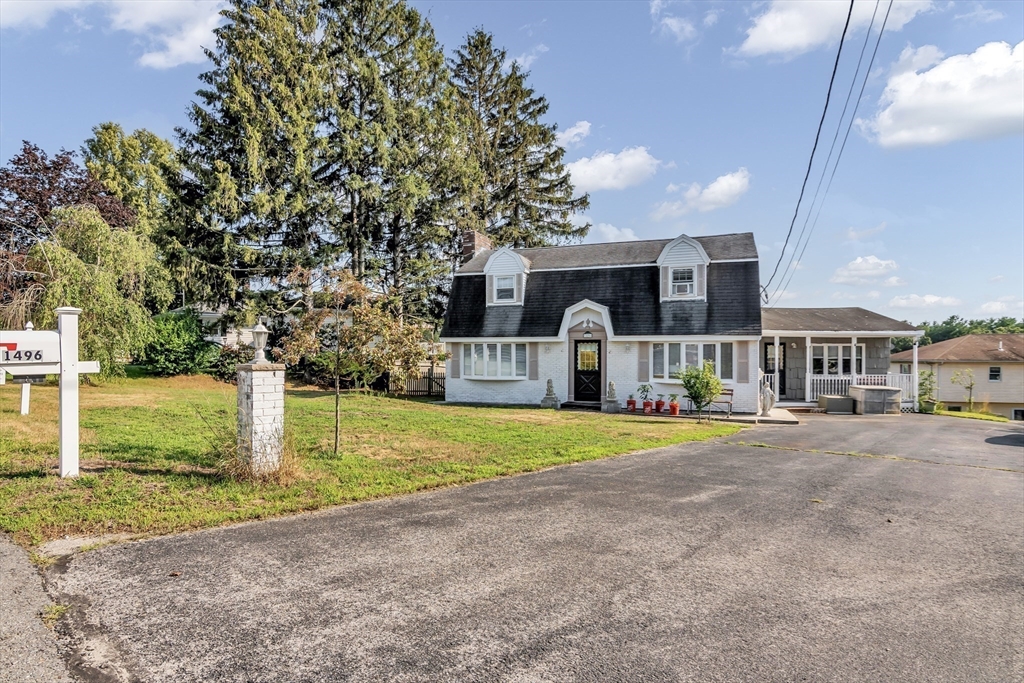 Lowell, Massachusetts 01854, United States, 4 Bedrooms Bedrooms, ,2 BathroomsBathrooms,Residential,Active,171850