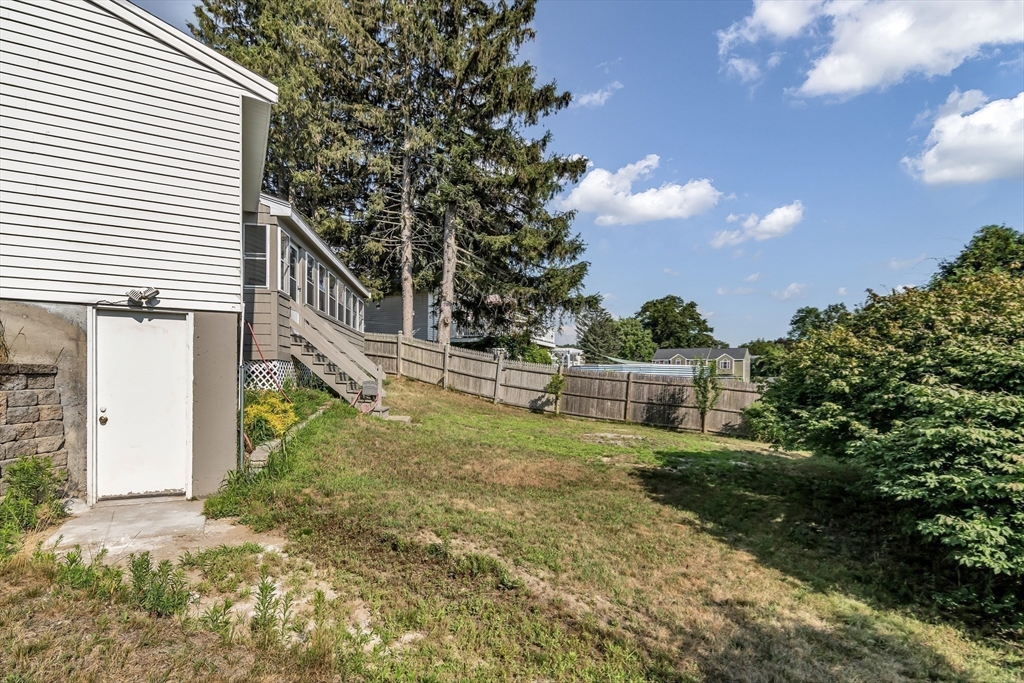 Lowell, Massachusetts 01854, United States, 4 Bedrooms Bedrooms, ,2 BathroomsBathrooms,Residential,Active,171850