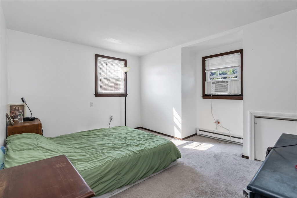 Lowell, Massachusetts 01854, United States, 4 Bedrooms Bedrooms, ,2 BathroomsBathrooms,Residential,Active,171850