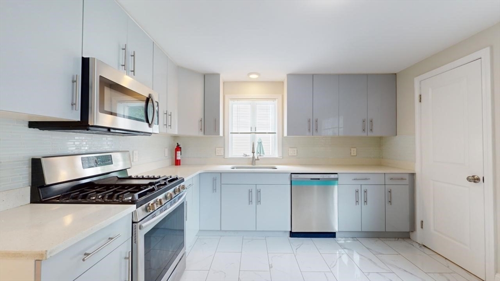 27 Dell Ave 1