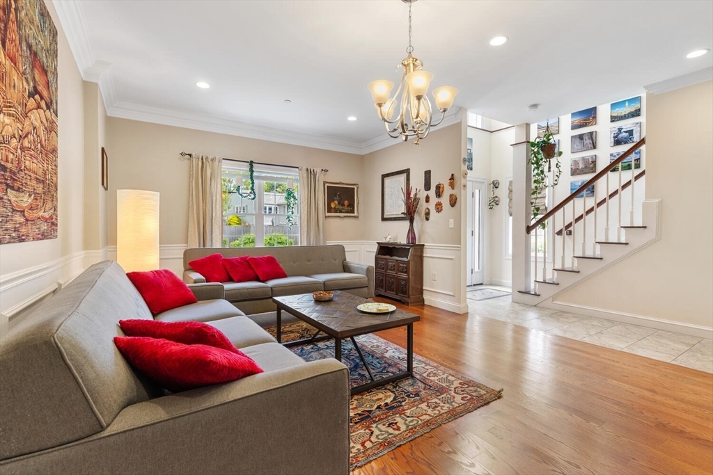 129 Cambridge St 1