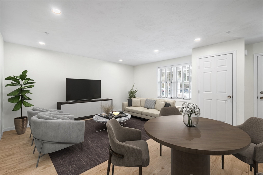 27 Ocean Walk Dr 105