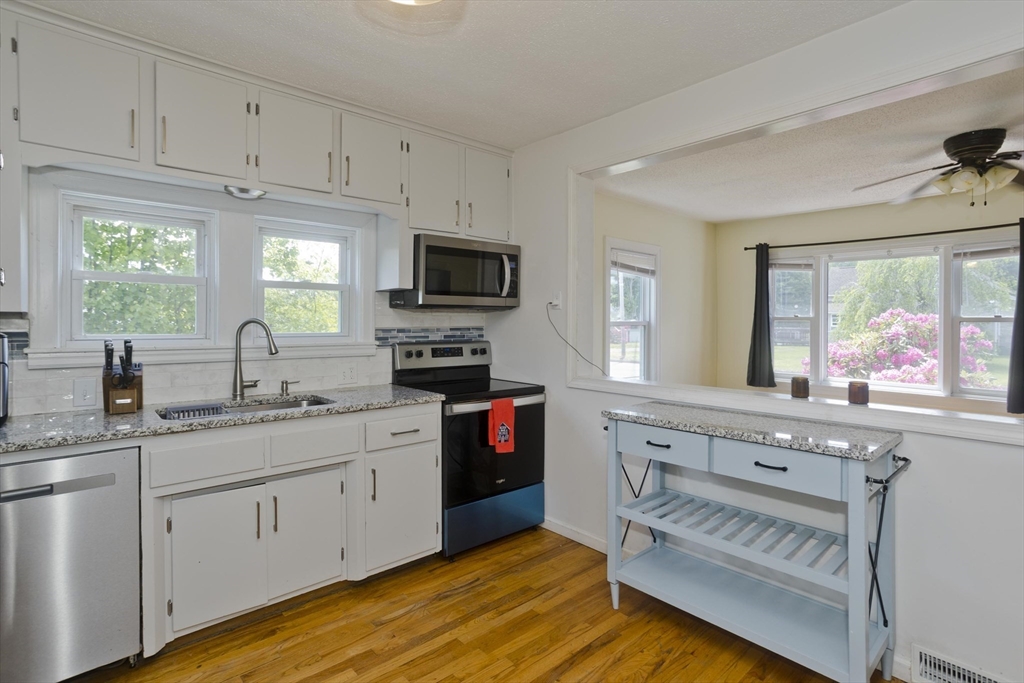 30 Cady St