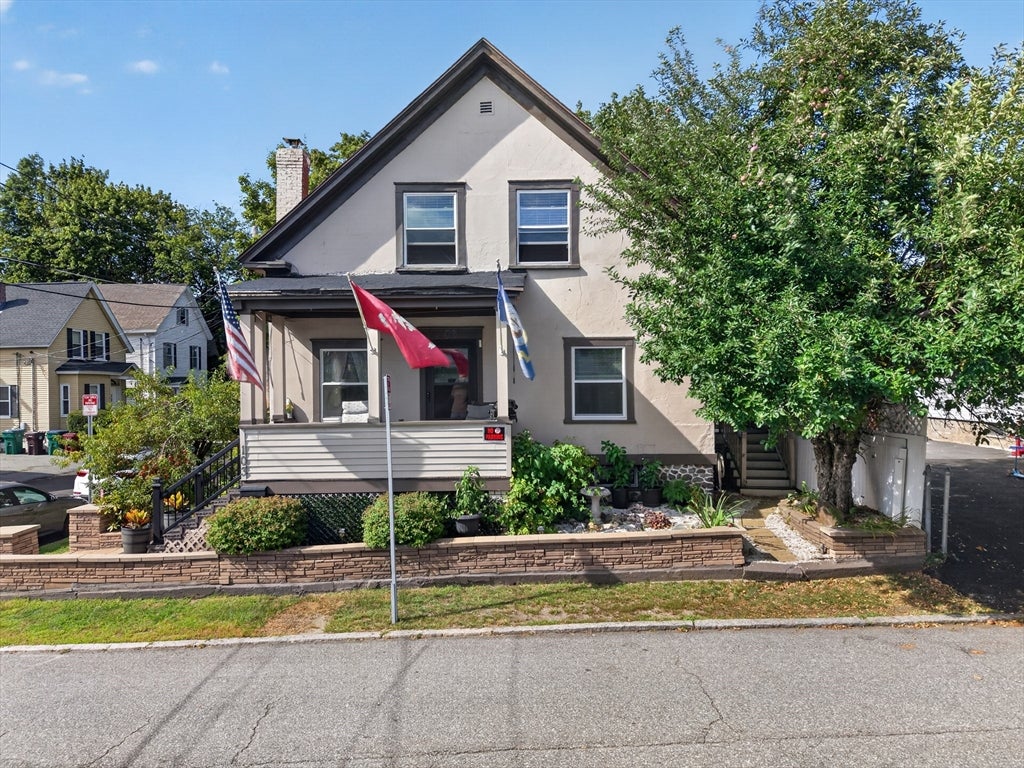 103 B St, Lowell, MA Photo #2