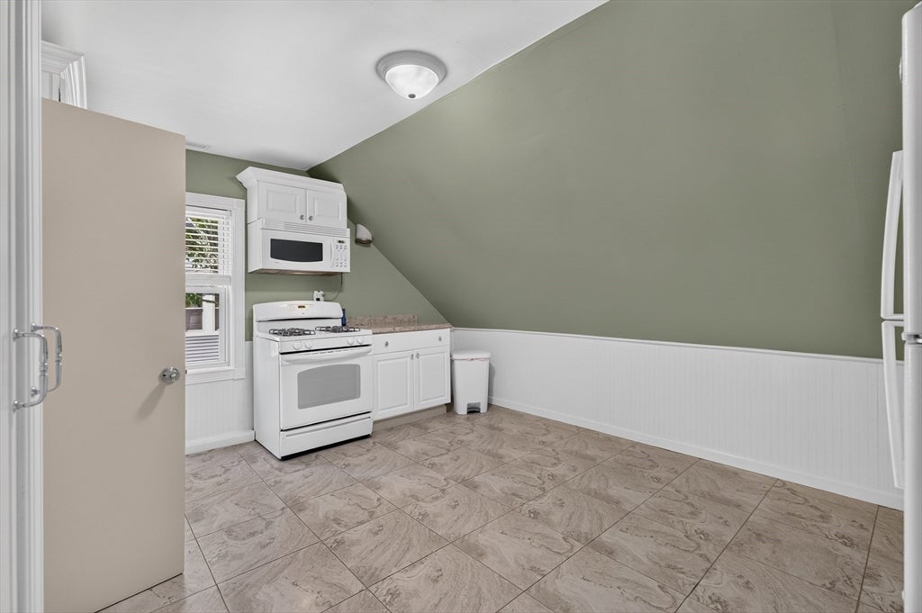 103 B St, Lowell, MA Photo #27