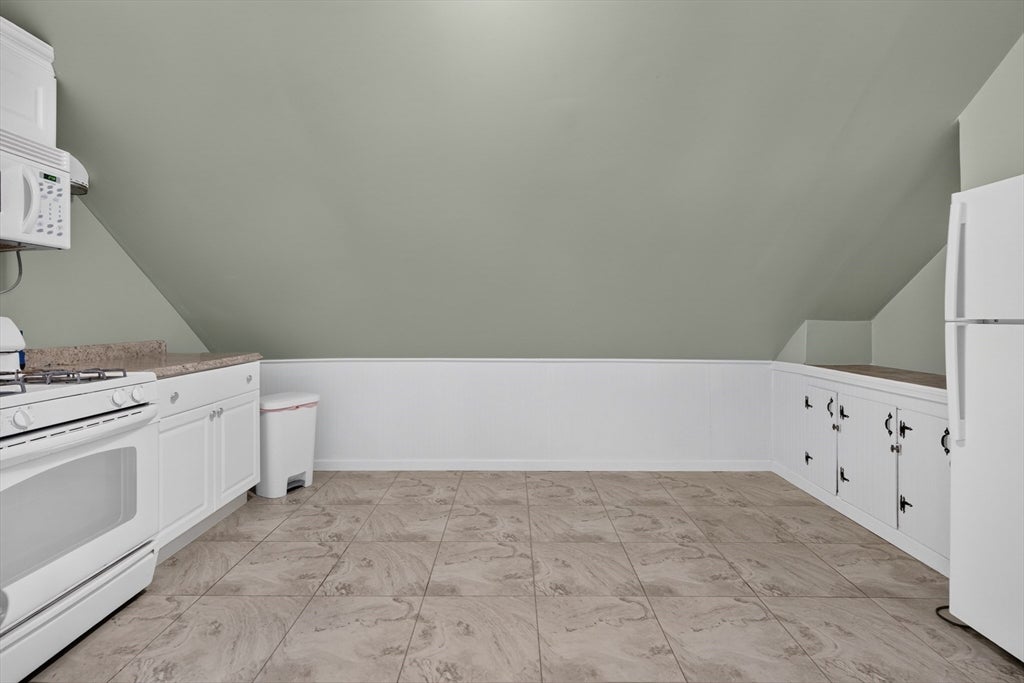 103 B St, Lowell, MA Photo #32