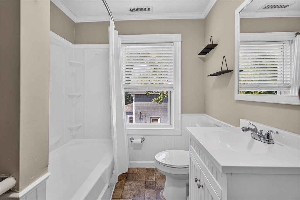 103 B St, Lowell, MA Photo #31